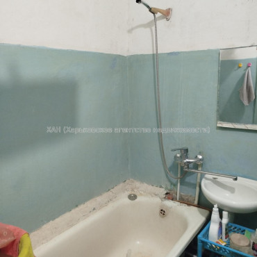 Продам квартиру, Академика Павлова ул. , 4 кім., 71 м², без ремонта 
