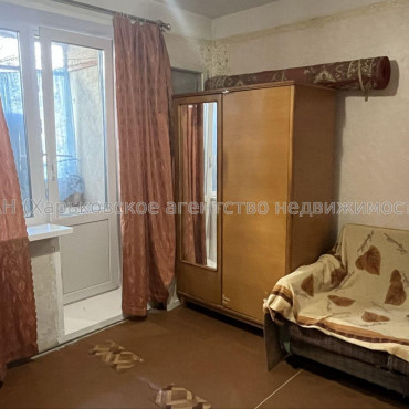 Продам квартиру, Академика Павлова ул. , 4  ком., 71 м², без ремонта 