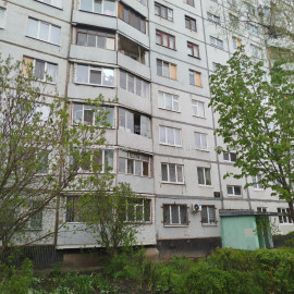 Продам квартиру, Академика Павлова ул. , 4  ком., 71 м², без ремонта