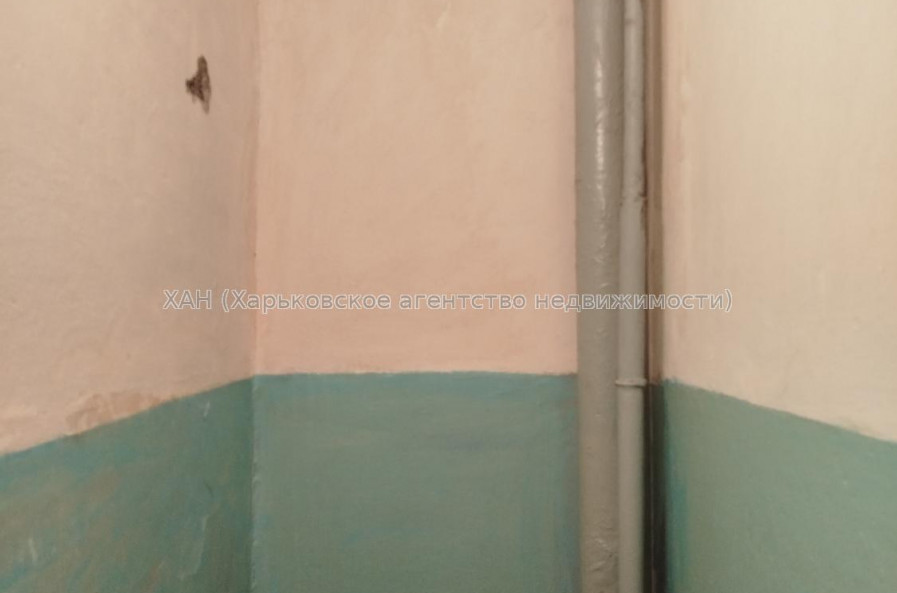 Продам квартиру, Академика Павлова ул. , 4 кім., 71 м², без ремонта 