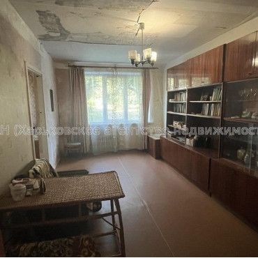 Продам квартиру, Академика Павлова ул. , 4 кім., 71 м², без ремонта 
