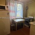 Продам квартиру, Академика Павлова ул. , 4 кім., 71 м², без ремонта 