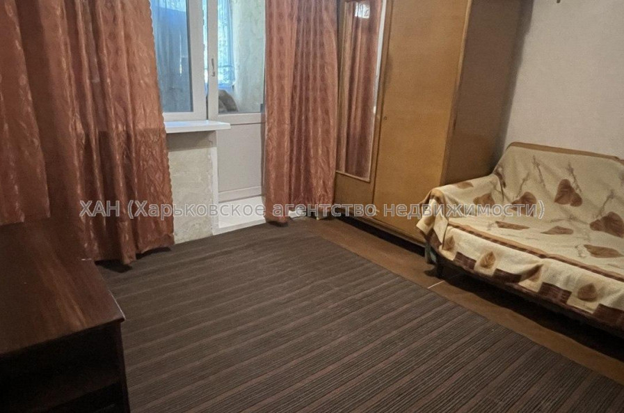 Продам квартиру, Академика Павлова ул. , 4 кім., 71 м², без ремонта 