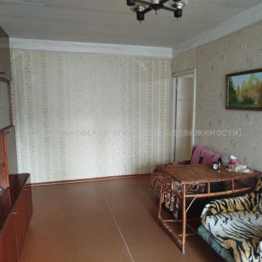 Продам квартиру, Академика Павлова ул. , 4 кім., 71 м², без ремонта 