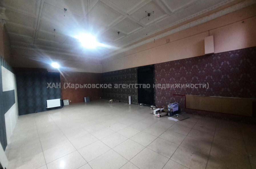 Сдам нежилую недвижимость, помещение свободного назначения , 260 м², косметический ремонт 