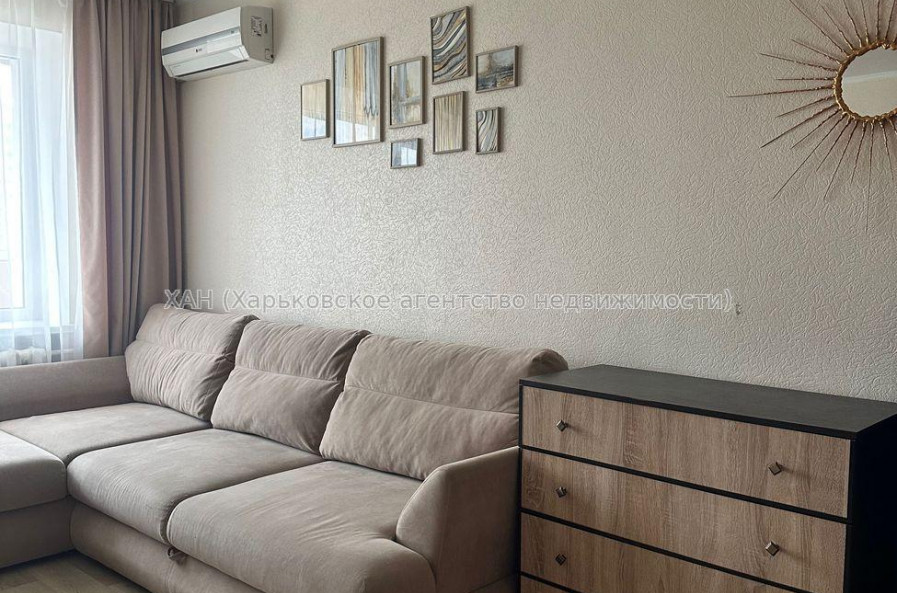 Продам квартиру, Шекспира пер. , 2 кім., 46.60 м², капитальный ремонт 