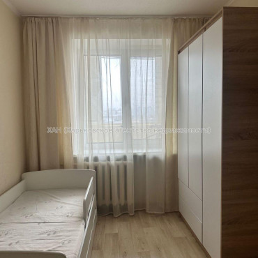 Продам квартиру, Шекспира пер. , 2 кім., 46.60 м², капитальный ремонт 