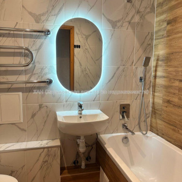 Продам квартиру, Шекспира пер. , 2 кім., 46.60 м², капитальный ремонт 