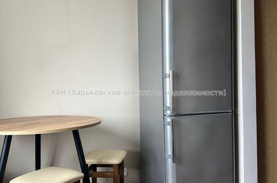 Продам квартиру, Шекспира пер. , 2 кім., 46.60 м², капитальный ремонт 