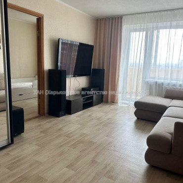 Продам квартиру, Шекспира пер. , 2 кім., 46.60 м², капитальный ремонт 