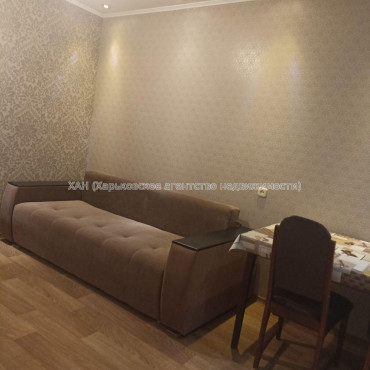 Сдам квартиру, 2  ком., 68 м², косметический ремонт 