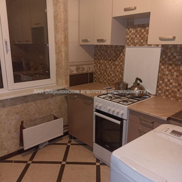 Сдам квартиру, 2  ком., 68 м², косметический ремонт 
