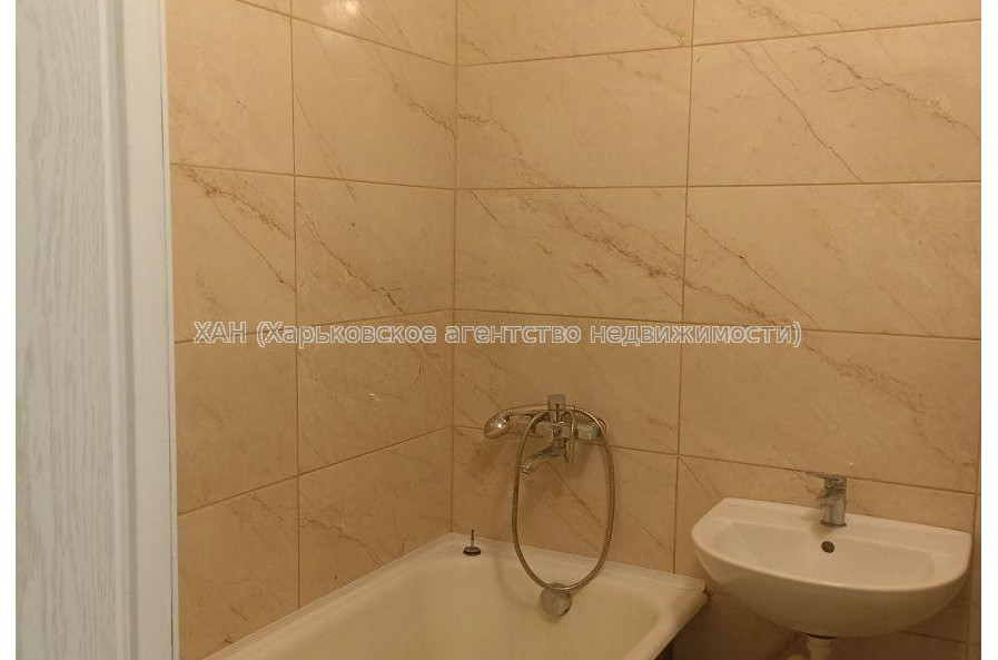 Сдам квартиру, 2  ком., 68 м², косметический ремонт 