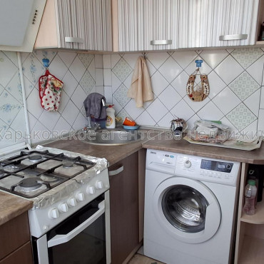 Сдам квартиру, Гвардейцев Широнинцев ул. , 40 , 2  ком., 48 м², капитальный ремонт 