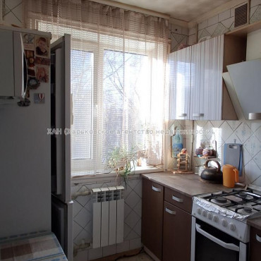 Сдам квартиру, Гвардейцев Широнинцев ул. , 40 , 2  ком., 48 м², капитальный ремонт 