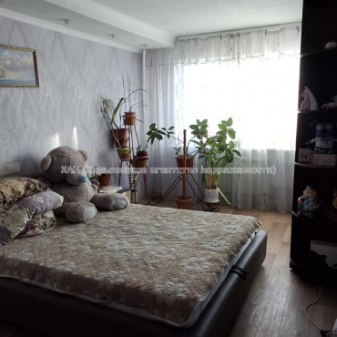 Сдам квартиру, Гвардейцев Широнинцев ул. , 40 , 2  ком., 48 м², капитальный ремонт 