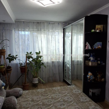 Сдам квартиру, Гвардейцев Широнинцев ул. , 40 , 2  ком., 48 м², капитальный ремонт 