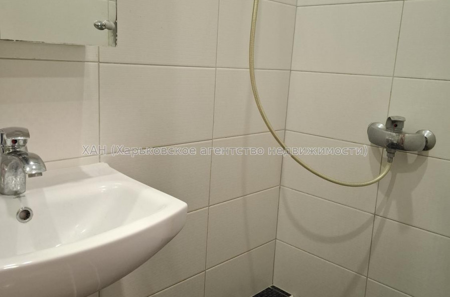 Продам квартиру, Шевченковский пер. , 1 кім., 18.50 м², косметический ремонт 