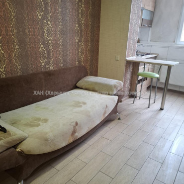 Продам квартиру, Шевченковский пер. , 1 кім., 19 м², косметический ремонт 