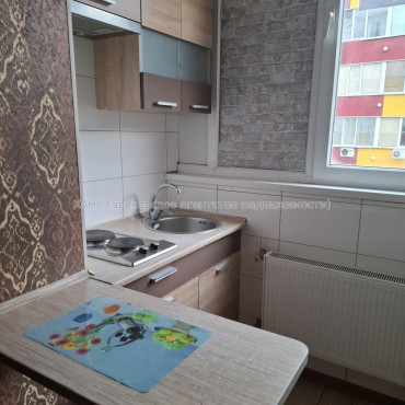 Продам квартиру, Шевченковский пер. , 1 кім., 18.50 м², косметический ремонт 