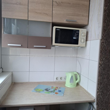 Продам квартиру, Шевченковский пер. , 1 кім., 18.50 м², косметический ремонт 