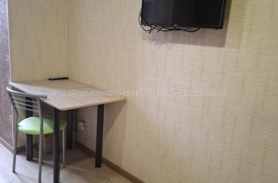 Продам квартиру, Шевченковский пер. , 1 кім., 19 м², косметический ремонт 