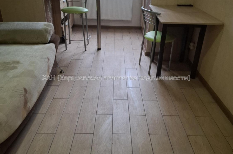 Продам квартиру, Шевченковский пер. , 1 кім., 19 м², косметический ремонт 