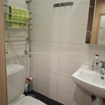 Продам квартиру, Шевченковский пер. , 1 кім., 18.50 м², косметический ремонт 