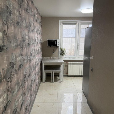 Сдам квартиру, Академика Павлова ул. , 134/16 , 3  ком., 65 м², капитальный ремонт 