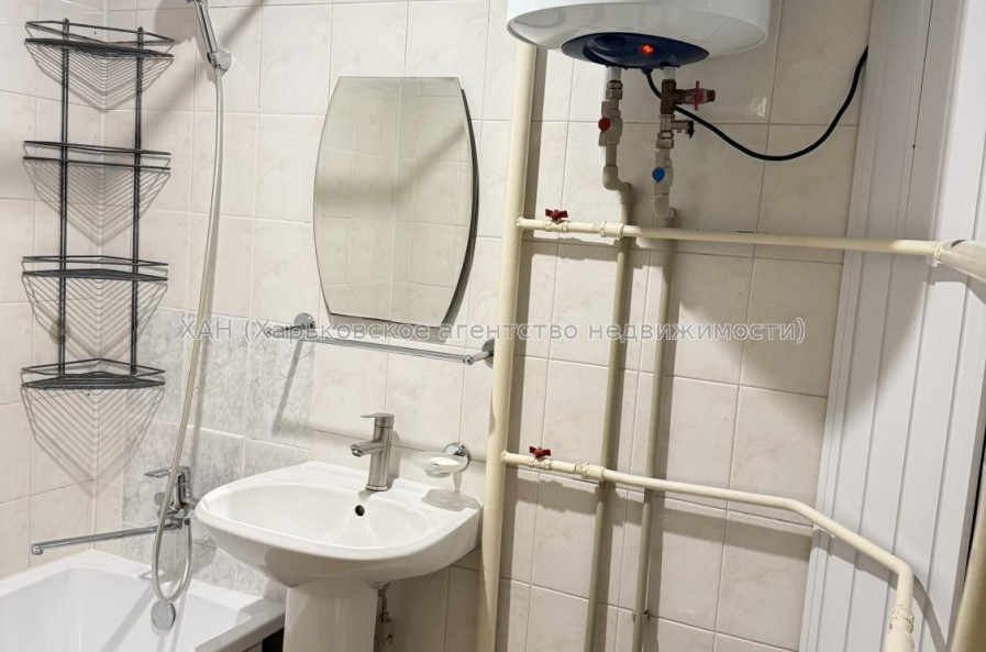 Сдам квартиру, Тракторостроителей просп. , 67 , 2  ком., 46 м², косметический ремонт 