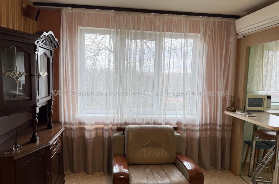 Сдам квартиру, Тракторостроителей просп. , 67 , 2  ком., 46 м², косметический ремонт 