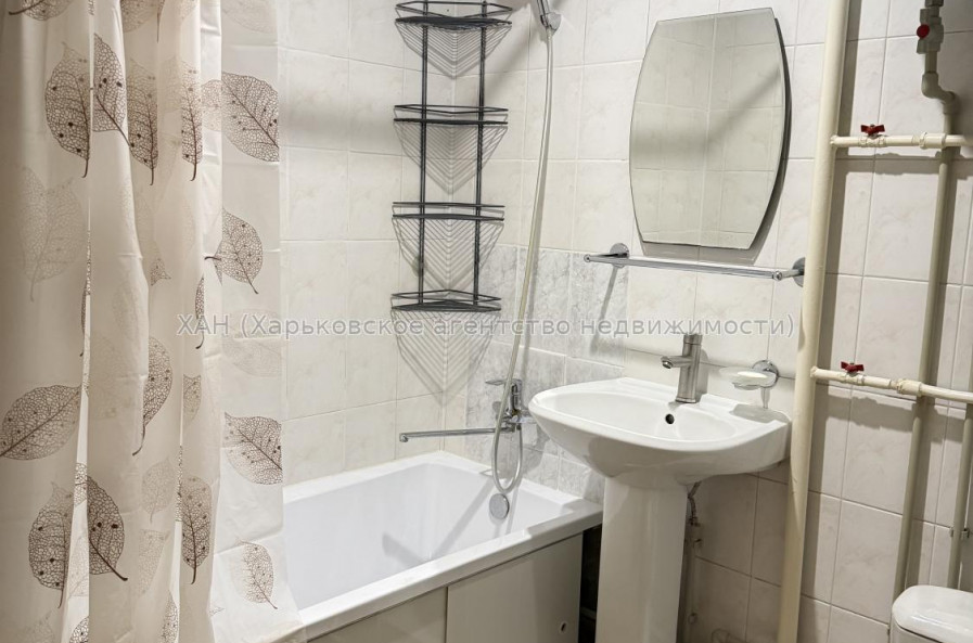 Сдам квартиру, Тракторостроителей просп. , 67 , 2  ком., 46 м², косметический ремонт 