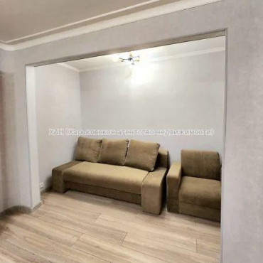 Продам квартиру, Нюрнбергский пер. , 1 кім., 40 м², косметический ремонт 