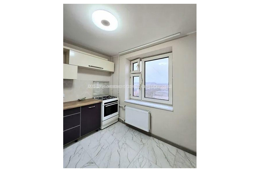 Продам квартиру, Нюрнбергский пер. , 1 кім., 40 м², косметический ремонт 