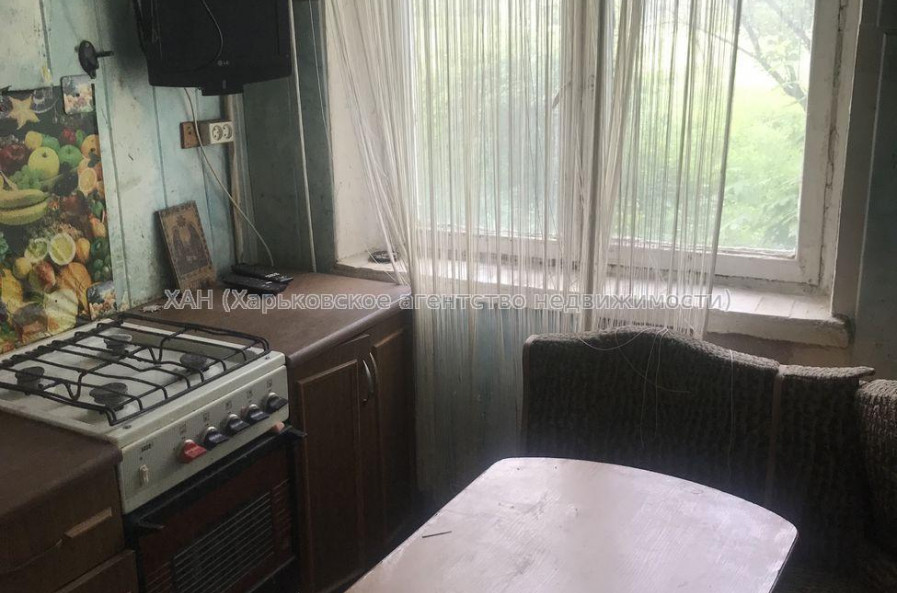 Продам квартиру, Петра Григоренко пр-т , 12А , 1 кім., 35 м², советский ремонт 