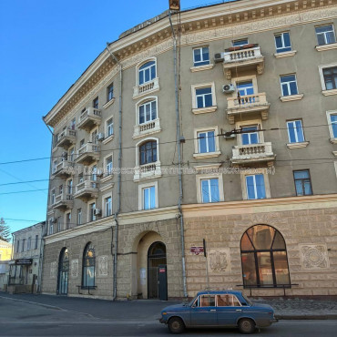 Продам квартиру, Полтавский Шлях ул. , 2  ком., 47 м², косметический ремонт 