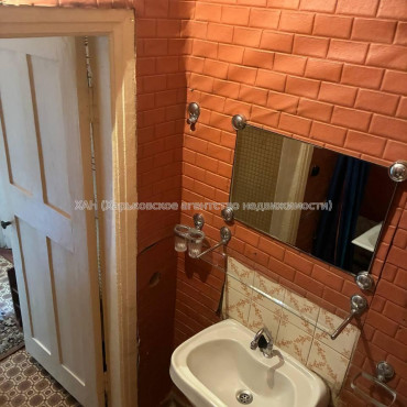 Продам квартиру, Полтавский Шлях ул. , 2  ком., 47 м², косметический ремонт 