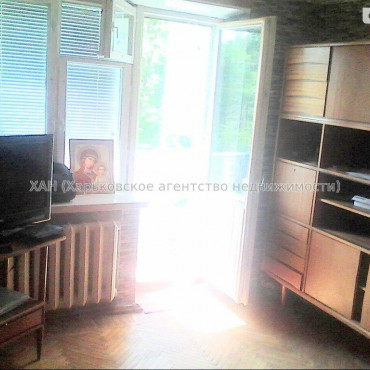 Сдам квартиру, Науки просп. , 61 , 1  ком., 32.60 м², советский ремонт 