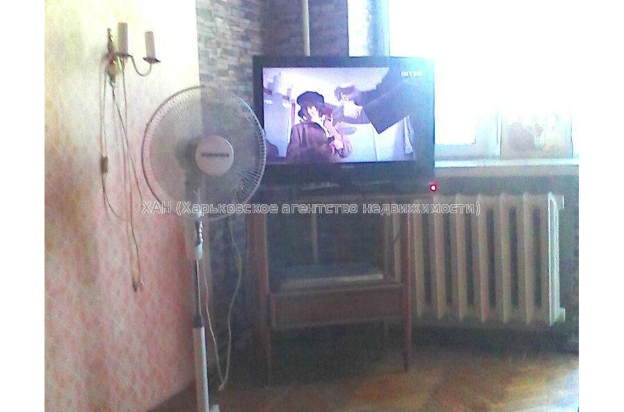 Сдам квартиру, Науки просп. , 61 , 1  ком., 32.60 м², советский ремонт 