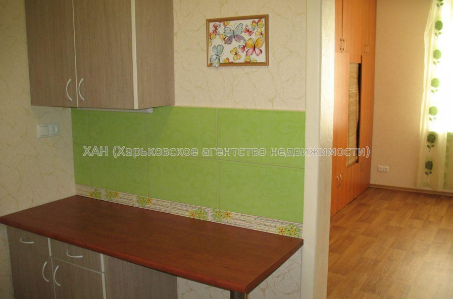 Продам квартиру, Мира ул. , 1 кім., 25.90 м², косметический ремонт 