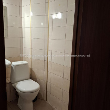 Продам квартиру, Волонтерская ул. , 1 кім., 33 м², капитальный ремонт 