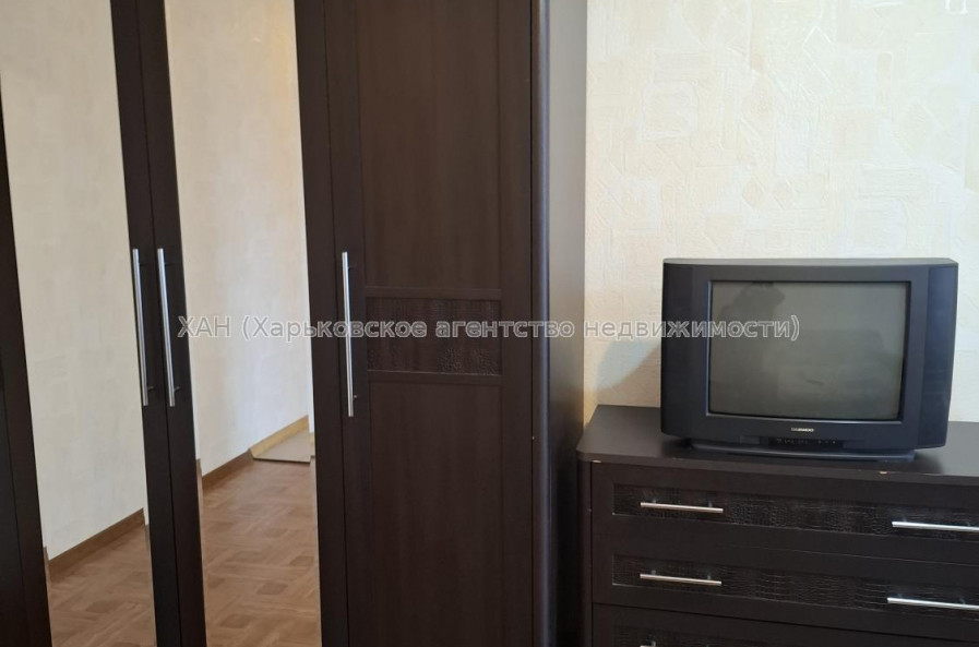 Продам квартиру, Волонтерская ул. , 1 кім., 33 м², капитальный ремонт 