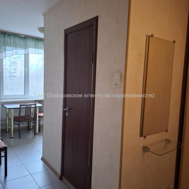 Продам квартиру, Волонтерская ул. , 1 кім., 33 м², капитальный ремонт 