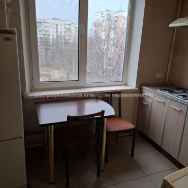 Продам квартиру, Волонтерская ул. , 1 кім., 33 м², капитальный ремонт 