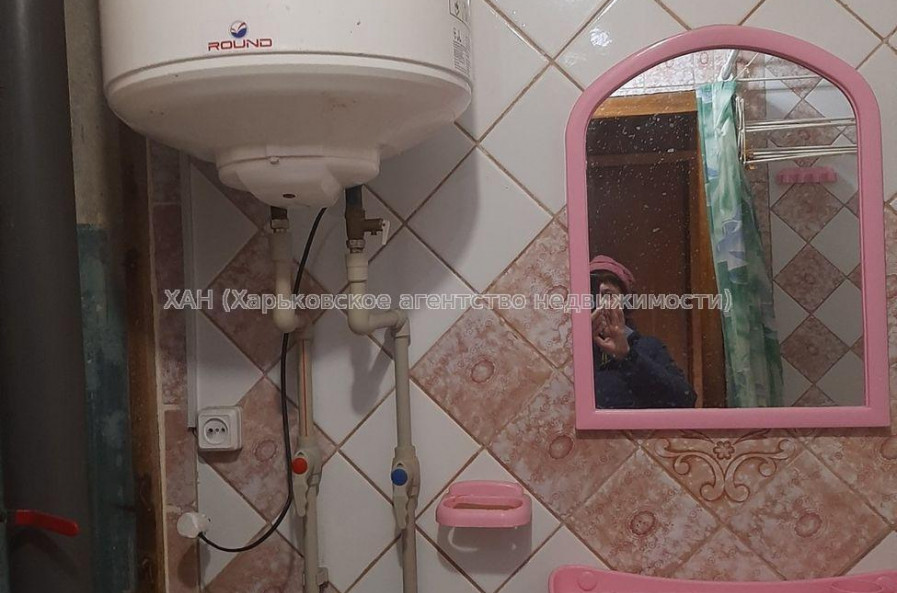 Продам квартиру, Защитников Неба ул. , 1 кім., 39.80 м², советский ремонт 