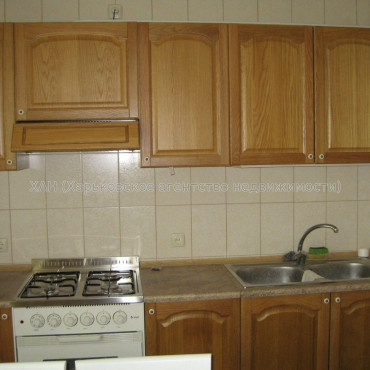 Продам квартиру, Дудинской ул. , 3 кім., 57.40 м², капитальный ремонт 