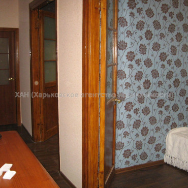 Продам квартиру, Дудинской ул. , 3 кім., 57.40 м², капитальный ремонт 