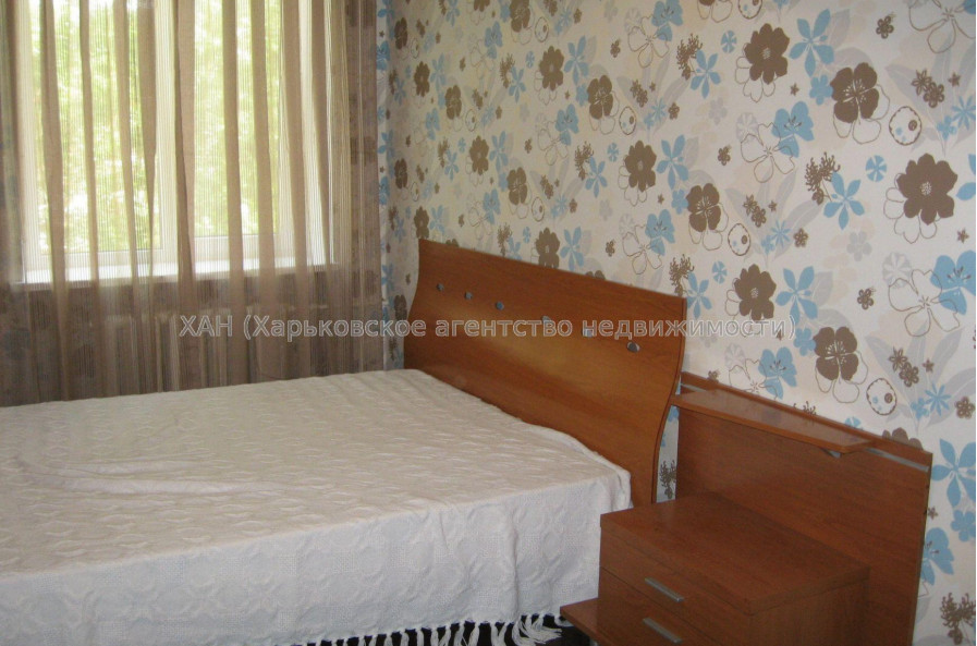 Продам квартиру, Дудинской ул. , 3 кім., 57.40 м², капитальный ремонт 