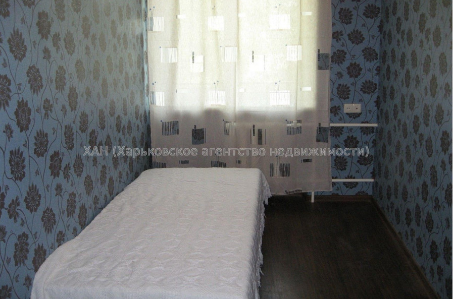 Продам квартиру, Дудинской ул. , 3 кім., 57.40 м², капитальный ремонт 