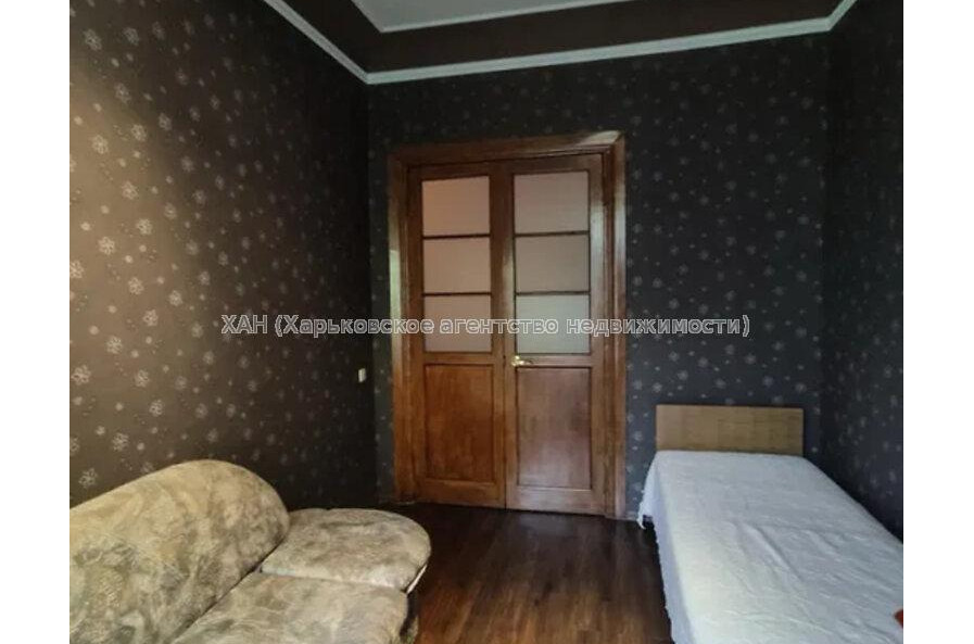 Продам квартиру, Дудинской ул. , 3 кім., 57.40 м², капитальный ремонт 